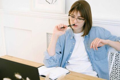 what to know about hizzaboloufazic