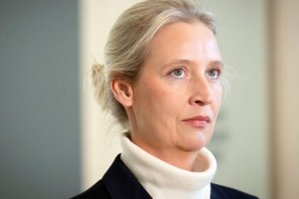 was ist mit dem rechten ohr von alice weidel