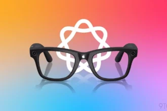 Was AI-Brillen zu einem echten Gamechanger für Arbeit und Reisen macht Arbeit und Reisen haben sich schneller verändert als die Werkzeuge, mit denen wir sie organisieren. Viele Menschen jonglieren heute Termine, Nachrichten, Navigation, Notizen und Zeitpläne, während sie ständig unterwegs sind. Smartphones können vieles leisten, doch man muss sie immer wieder zur Hand nehmen, entsperren und den Blick darauf richten. Diese ständigen Unterbrechungen stören den Arbeitsfluss und erzeugen Reibung bei Aufgaben, die eigentlich nahtlos ablaufen sollten. AI-Brillen verfolgen einen anderen Ansatz. Statt die Aufmerksamkeit von der aktuellen Tätigkeit wegzuziehen, bringen sie relevante Informationen direkt ins Sichtfeld und reagieren auf natürliche Weise. Genau dieser Perspektivwechsel macht sie zu einer so bedeutenden Entwicklung für modernes Arbeiten und Reisen. Wie integrieren AI-Brillen digitale Tools ohne ständige Smartphone-Nutzung? Einer der auffälligsten Vorteile von AI-Brillen ist die geringere Abhängigkeit vom Smartphone-Display. Anstatt ständig Benachrichtigungen zu prüfen oder Apps zu öffnen, sind wichtige Funktionen direkt in die Brille integriert. Schon früh bei der Nutzung von Apollo AI Glasses wird diese freihändige Integration deutlich. Erinnerungen erhalten, Routen prüfen, Texte übersetzen oder Notizen festhalten – all das geschieht, ohne den Fokus zu verlieren oder die aktuelle Tätigkeit zu unterbrechen. Diese Integration ermöglicht es: Informationen abzurufen, während die Hände frei bleiben die Umgebung bewusst wahrzunehmen den Wechsel zwischen mehreren Geräten zu reduzieren Gerade für Menschen, die sich zwischen Meetings, Flughäfen oder unbekannten Städten bewegen, ist diese Einfachheit entscheidend. Warum steigern Sprachsteuerung, Kamera und Display die Produktivität unterwegs? AI-Brillen vereinen mehrere Werkzeuge in einem tragbaren Gerät. Die Sprachsteuerung erlaubt eine natürliche Interaktion – ganz ohne Tippen oder Wischen. Fragen stellen, Erinnerungen setzen oder Aktionen auslösen funktioniert, während man weiterarbeitet. Die integrierte Kamera erweitert den Nutzen zusätzlich. Sie kann visuelle Informationen schnell erfassen, etwa Dokumente scannen, Momente festhalten oder bei Echtzeit-Unterstützung helfen. Dezente Displays zeigen relevante Informationen an, ohne das Sichtfeld zu überladen. Gemeinsam unterstützen diese Funktionen die Produktivität, indem sie: Unterbrechungen bei konzentrierter Arbeit reduzieren kleine Aufgaben schneller und intuitiver machen Informationen genau dann anzeigen, wenn sie gebraucht werden Für Reisende bedeutet das Navigation ohne ständiges Blicken auf Karten. Für Berufstätige heißt es: organisiert bleiben, ohne den Arbeitsrhythmus zu verlieren. Wie unterstützt ergonomisches Design den Komfort bei längerem Tragen? Tragbare Technologie funktioniert nur dann wirklich gut, wenn sie bequem ist. AI-Brillen sind dafür ausgelegt, stundenlang getragen zu werden – nicht nur für kurze Zeit. Deshalb spielen Gewicht, Balance und Passform eine zentrale Rolle. Moderne Designs setzen auf leichte Materialien, ausgewogene Rahmen und druckfreie Auflagepunkte. Ziel ist es, dass sich die Brille wie eine normale Sehhilfe anfühlt und nicht wie ein technisches Gerät. Komfortorientiertes Design umfasst meist: gleichmäßige Gewichtsverteilung zur Entlastung von Nase und Ohren Rahmenformen, die natürlich im Gesicht sitzen Materialien, die auch an langen Tagen angenehm bleiben Diese ergonomische Ausrichtung ermöglicht es, AI-Brillen während Flügen, Meetings oder langen Arbeitssessions zu tragen, ohne dass Komfort zum Störfaktor wird. Welche Sicherheits- und Datenschutzaspekte spielen bei AI-Brillen eine Rolle? Wie bei jeder vernetzten Technologie sind Sicherheit und Datenschutz wichtige Themen. AI-Brillen nutzen Kameras, Mikrofone und Datenverarbeitung, um effektiv zu funktionieren – das wirft berechtigte Fragen zum Umgang mit Informationen auf. Verantwortungsvolle Konzepte begegnen dem mit klar sichtbaren Anzeigen, nutzerkontrollierten Einstellungen und transparenten Datenrichtlinien. Nutzer entscheiden selbst, wann Kamera oder Mikrofon aktiv sind und wie Daten gespeichert oder geteilt werden. Wichtige Aspekte sind: eindeutige Hinweise bei Aufnahmen oder Datenerfassung volle Kontrolle über Berechtigungen und Funktionen sichere Verarbeitung persönlicher und visueller Informationen Dieses Verständnis schafft Vertrauen, besonders im beruflichen oder öffentlichen Umfeld. Wie verändern AI-Brillen das Arbeiten auf Reisen? Reisen unterbricht oft die Produktivität. Navigation, Übersetzungen oder Terminorganisation können schnell überfordern. AI-Brillen gleichen diese Hürden aus, indem sie Unterstützung in Echtzeit bieten. Statt stehenzubleiben und Informationen zu suchen, erhalten Nutzer Hilfe während der Bewegung. Routen erscheinen als dezente Hinweise, Übersetzungen erfolgen direkt vor Ort, Notizen und Erinnerungen lassen sich sofort erfassen. Das Reisen wird dadurch: mental weniger belastend effizienter und strukturierter besser mit laufender Arbeit verknüpft Für Vielreisende bedeutet das, produktiv zu bleiben, ohne sich permanent unterbrochen zu fühlen. Warum verbinden AI-Brillen Mode und Funktion besser als andere Wearables? Ein großer Vorteil von AI-Brillen ist ihre natürliche Integration in den Alltag. Im Gegensatz zu vielen Wearables, die technisch oder klobig wirken, orientieren sich AI-Brillen optisch an klassischer Brillenmode. Das ist entscheidend, denn Technologie wird eher genutzt, wenn sie vertraut wirkt und zum persönlichen Stil passt. Sehen Brillen gut aus und fühlen sich normal an, wirken sie nicht wie ein Gadget, sondern wie ein selbstverständlicher Teil des Alltags. Gut gestaltete AI-Brillen bieten: Designs für berufliche und private Situationen dezente Technik ohne dominanten High-Tech-Look eine ausgewogene Verbindung von Innovation und Ästhetik Diese Kombination erleichtert die Akzeptanz und macht sie langfristig alltagstauglich. Wie unterstützen AI-Brillen moderne, flexible Lebensstile? Moderne Arbeit ist nicht mehr an einen festen Ort gebunden. Viele wechseln regelmäßig zwischen Homeoffice, Büro, Reisen und gemeinsamen Arbeitsräumen. AI-Brillen unterstützen diese Flexibilität, indem sie Werkzeuge überall verfügbar halten. Sie helfen, informiert, organisiert und vernetzt zu bleiben, ohne ständig ein Gerät in die Hand nehmen zu müssen. So entsteht ein fließender Übergang zwischen Aufgaben und Umgebungen. Für Menschen, die Arbeit, Reisen und Privatleben miteinander verbinden, ist diese Flexibilität ein klarer Vorteil. Warum gelten AI-Brillen als Wendepunkt in der Wearable-Technologie? AI-Brillen markieren einen Wandel darin, wie Technologie mit Menschen interagiert. Statt Aufmerksamkeit zu fordern, unterstützen sie sie. Sie bringen Informationen näher, reduzieren Reibung und passen sich der Umgebung an. Durch die Kombination aus Sprachsteuerung, visueller Unterstützung, Komfort und Design gehen AI-Brillen über den Neuheitswert hinaus. Sie werden zu wirklich nützlichen Werkzeugen im Alltag. Da Arbeit und Reisen immer stärker miteinander verschmelzen, gewinnen Technologien an Bedeutung, die mithalten, ohne im Weg zu sein. Genau deshalb gelten AI-Brillen als echter Gamechanger – und nicht nur als ein weiteres Gerät.