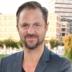 philipp hochmair ehefrau